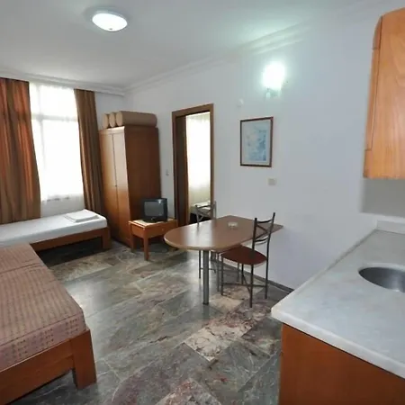 Blue Lagoon 말마리스