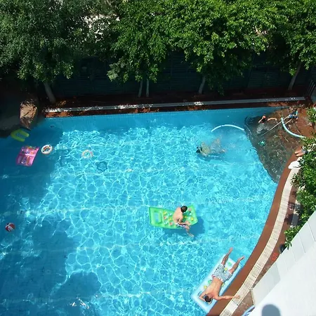 Blue Lagoon Отель 3*