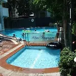 Blue Lagoon Hotel 3*