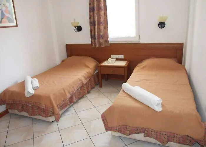 Blue Lagoon Szálloda 3*