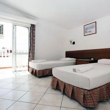 Blue Lagoon فندق مرمريس