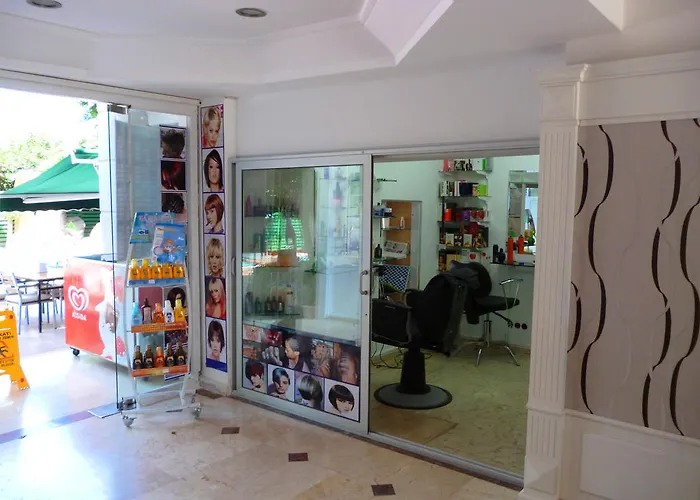 Blue Lagoon Отель 3*