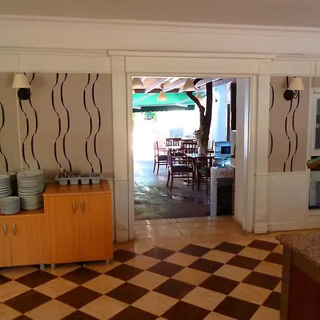 Отель Blue Lagoon 3*